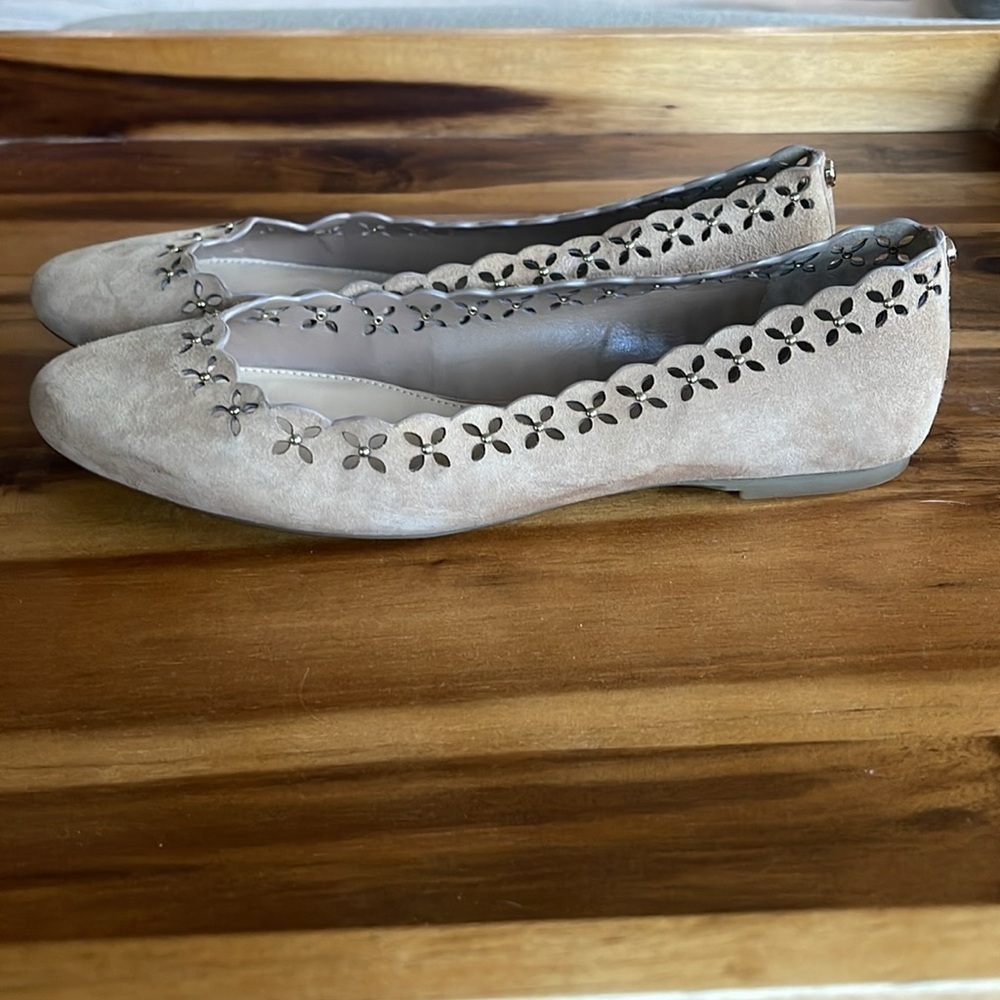 Michael Kors Thalia Creamy beige Women's Flats - Picture 4 of 6